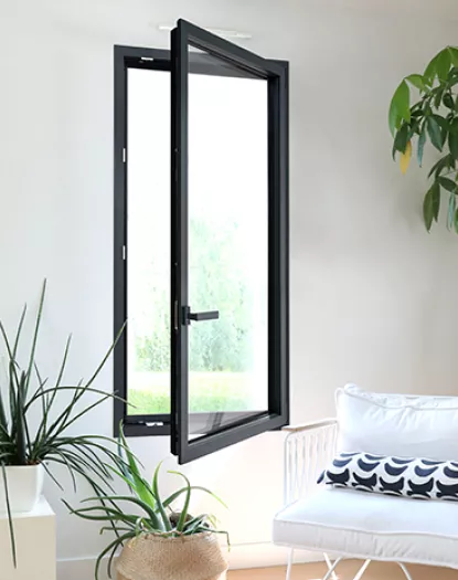 Fenêtre aluminium avec poignée SIGMA WIBAIE